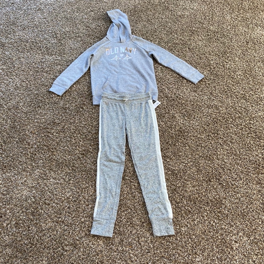 Old Navy sweater and pants outfit. Gray size L